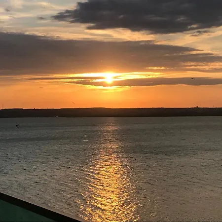 Steluta Apartament Cu Vedere Completa La Lac דירה מאמאיה